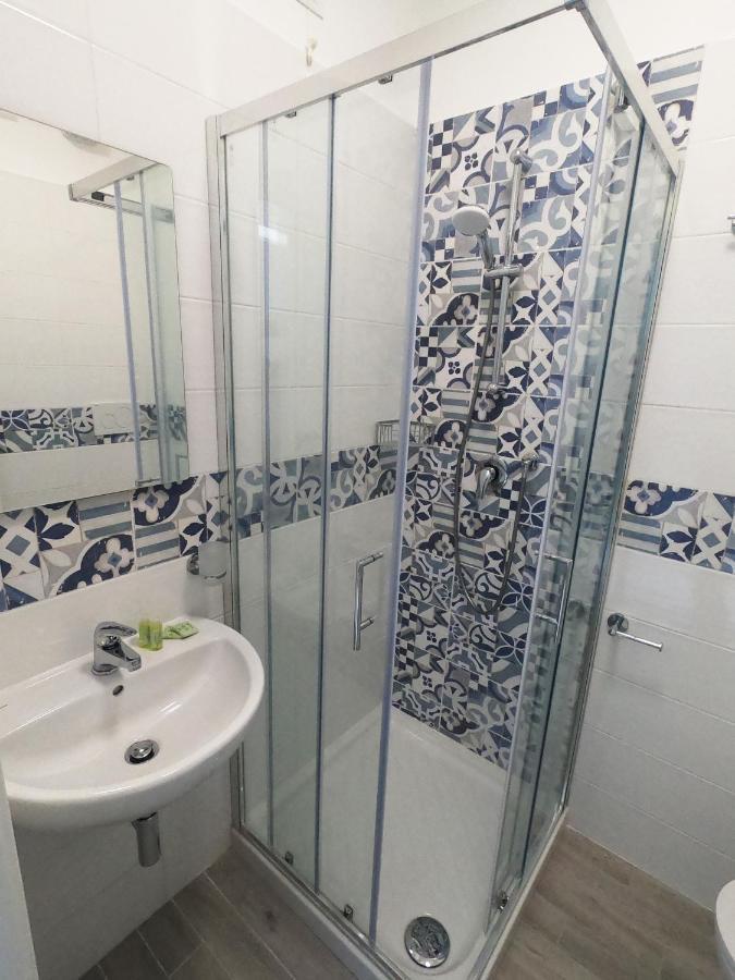 Deluxe Triple Room with Sea View,1039270618:JPEG