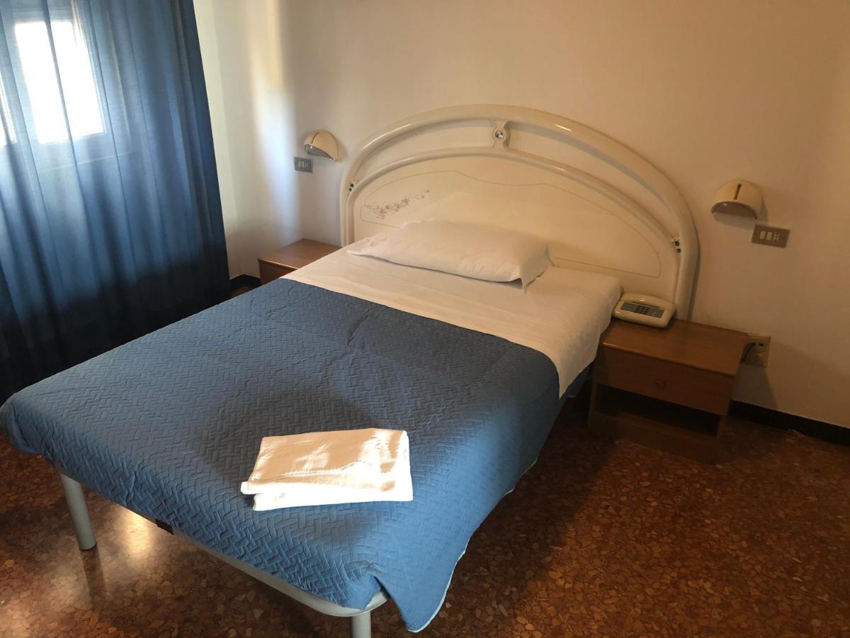 Standard Single Room,1087302994:JPEG