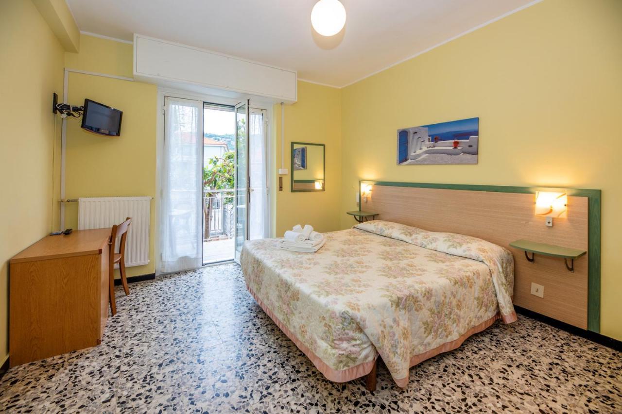 Doppelzimmer mit Balkon