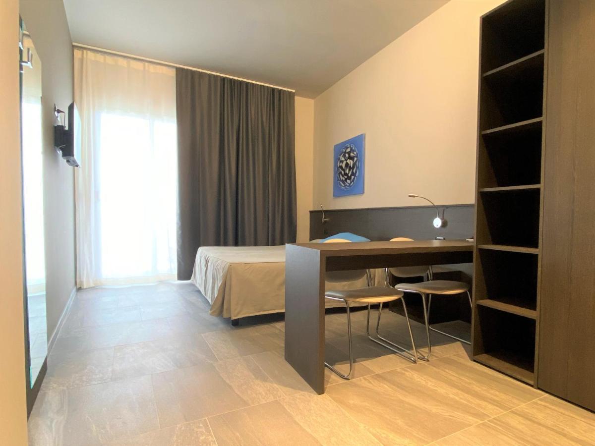 Camera Familiare con Balcone