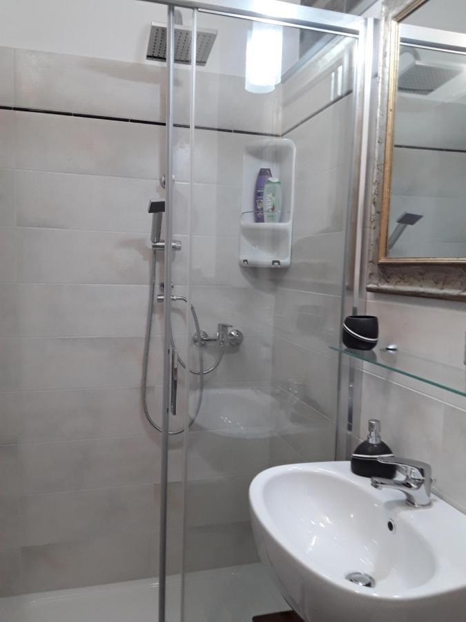 Standard Double Room Fan,1131139722:JPEG