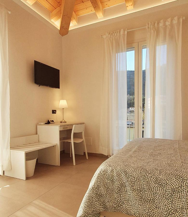 One-Bedroom Apartment,1143396844:JPEG