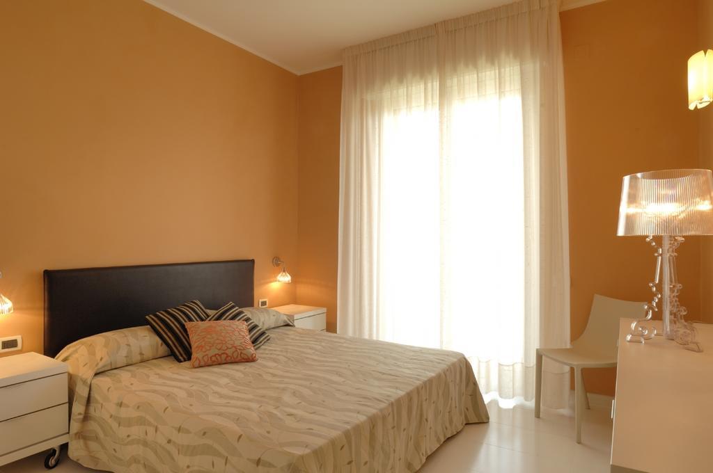 One-Bedroom Apartment in dependance (4 adults + 1 child),402414408:JPEG