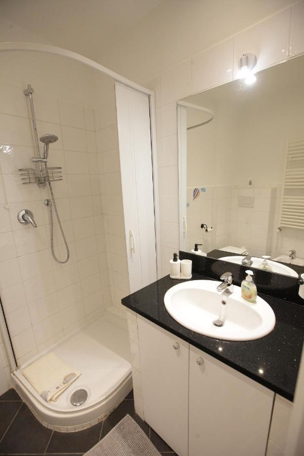 Chambre Double avec Salle de Bains Commune