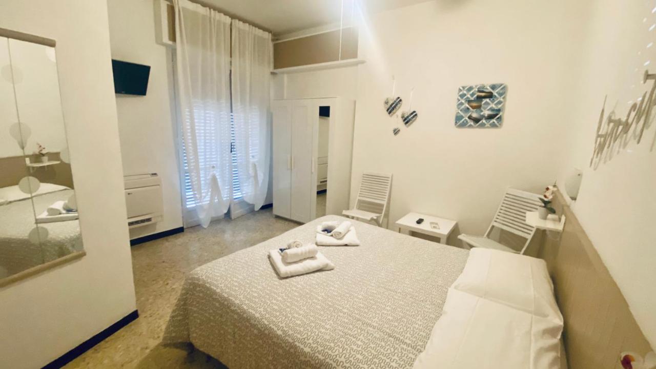 Doppelzimmer mit Balkon