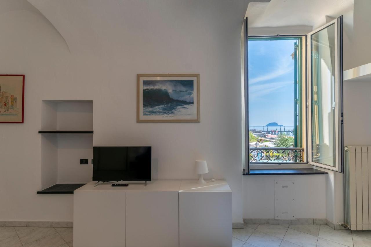 One-Bedroom Apartment,1256485435:JPEG