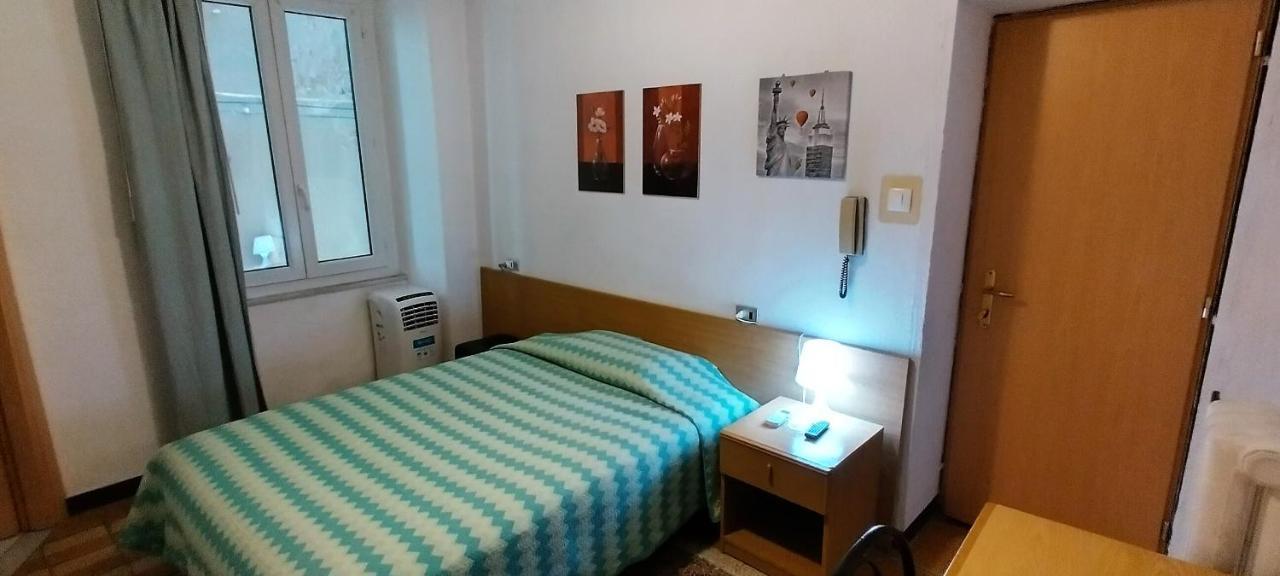 Single Room Private Bathroom