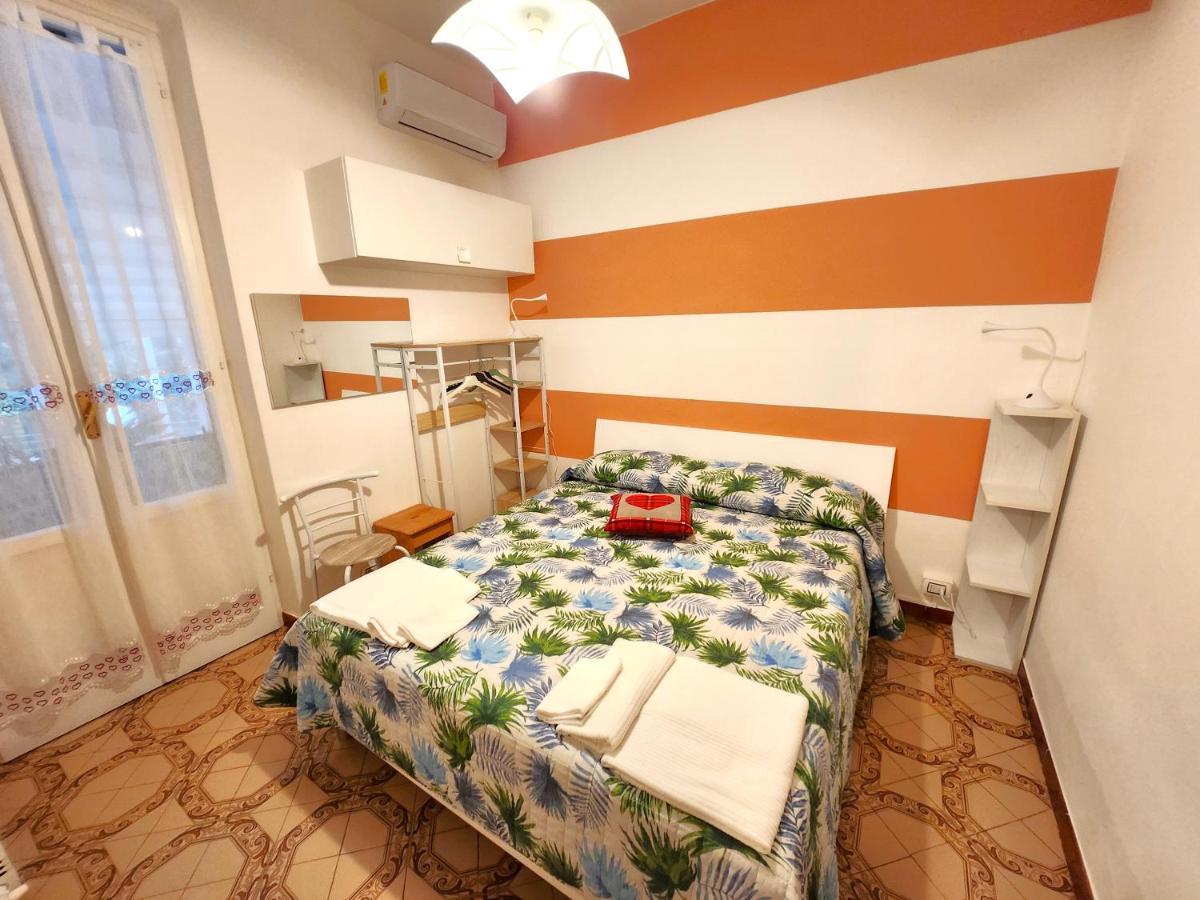 Double Room with Private Bathroom,1364116724:JPEG