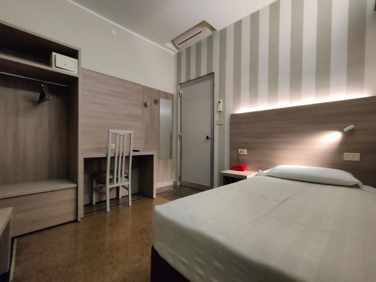 Single Room Shower