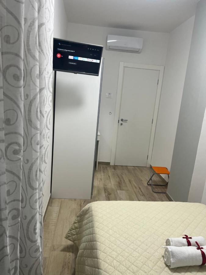 Single Room Private Bathroom