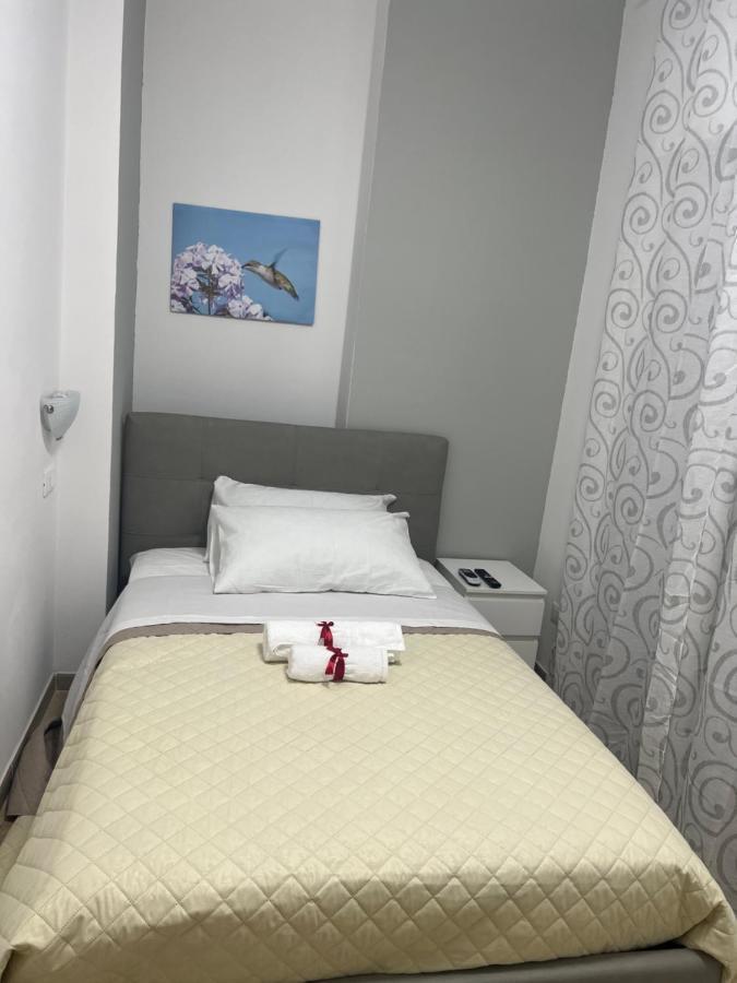 Single Room Private Bathroom