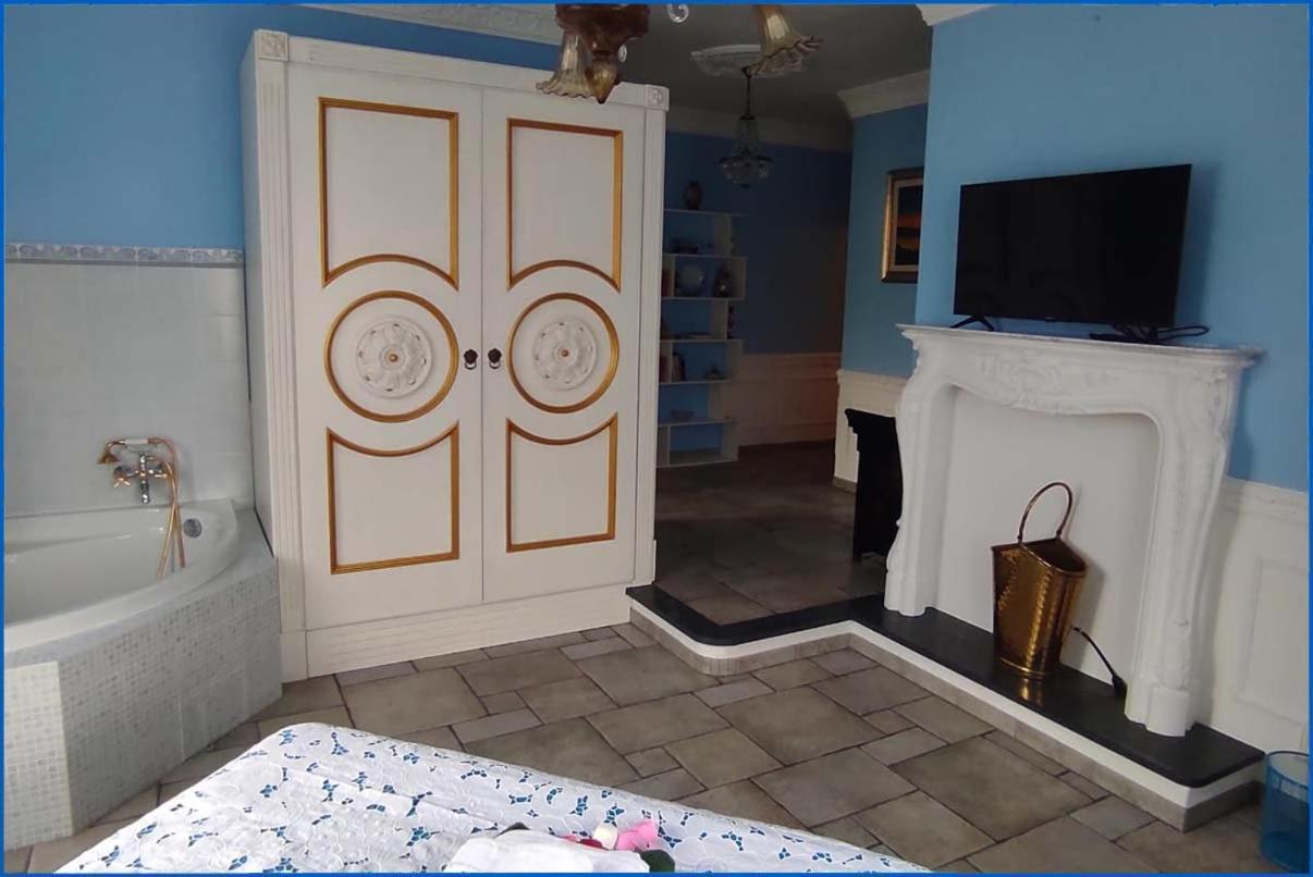 Deluxe Double Room Bath