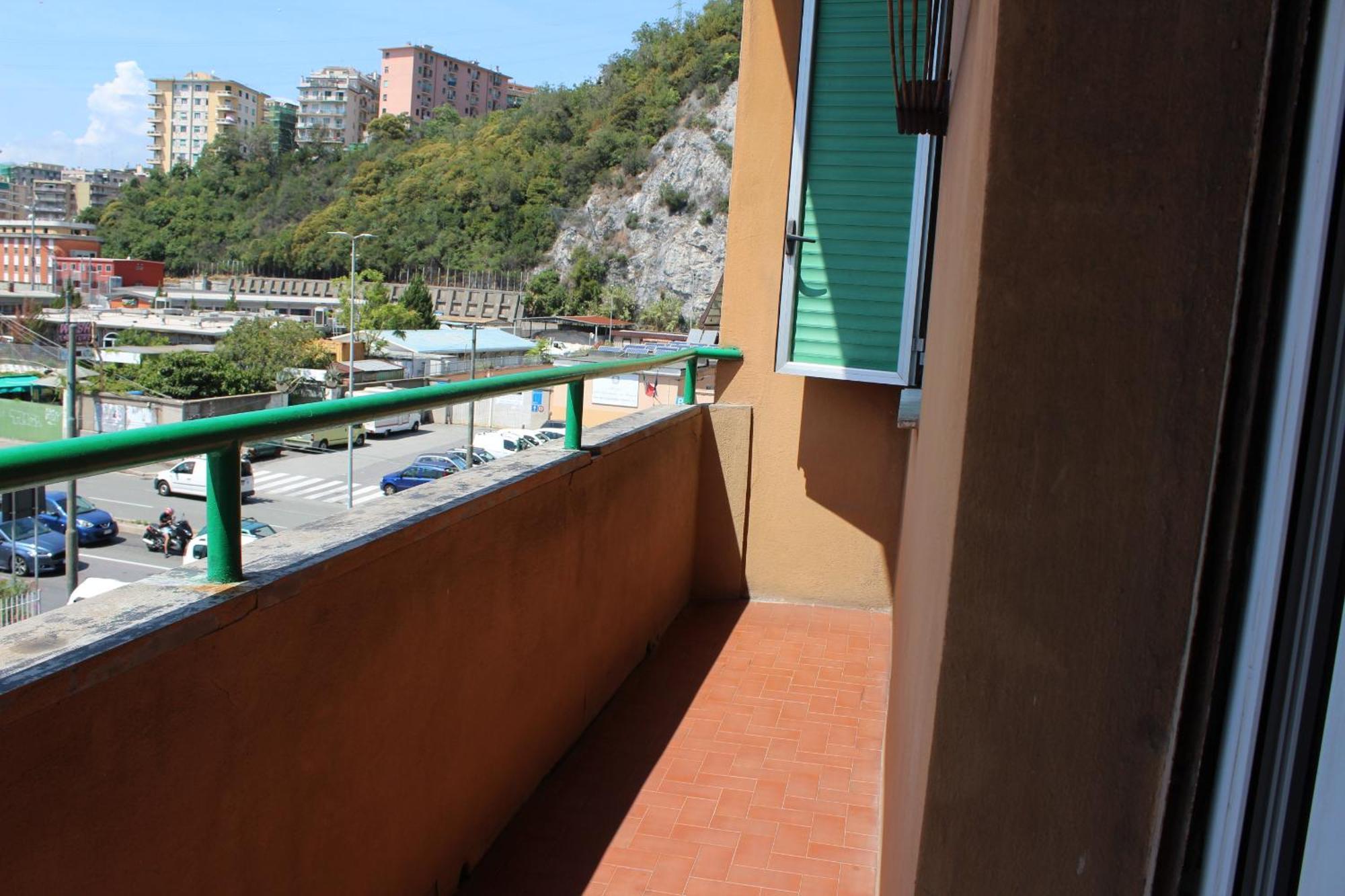 Three-Bedroom Apartment with Balcony,1553009821:JPEG