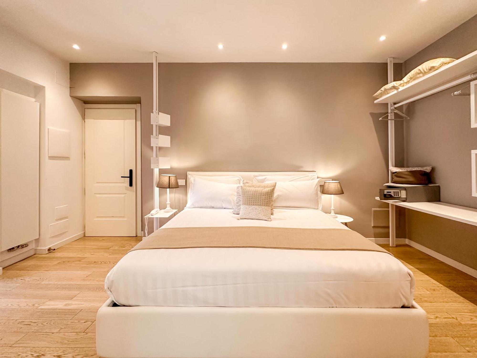 Junior Suite with Garden View