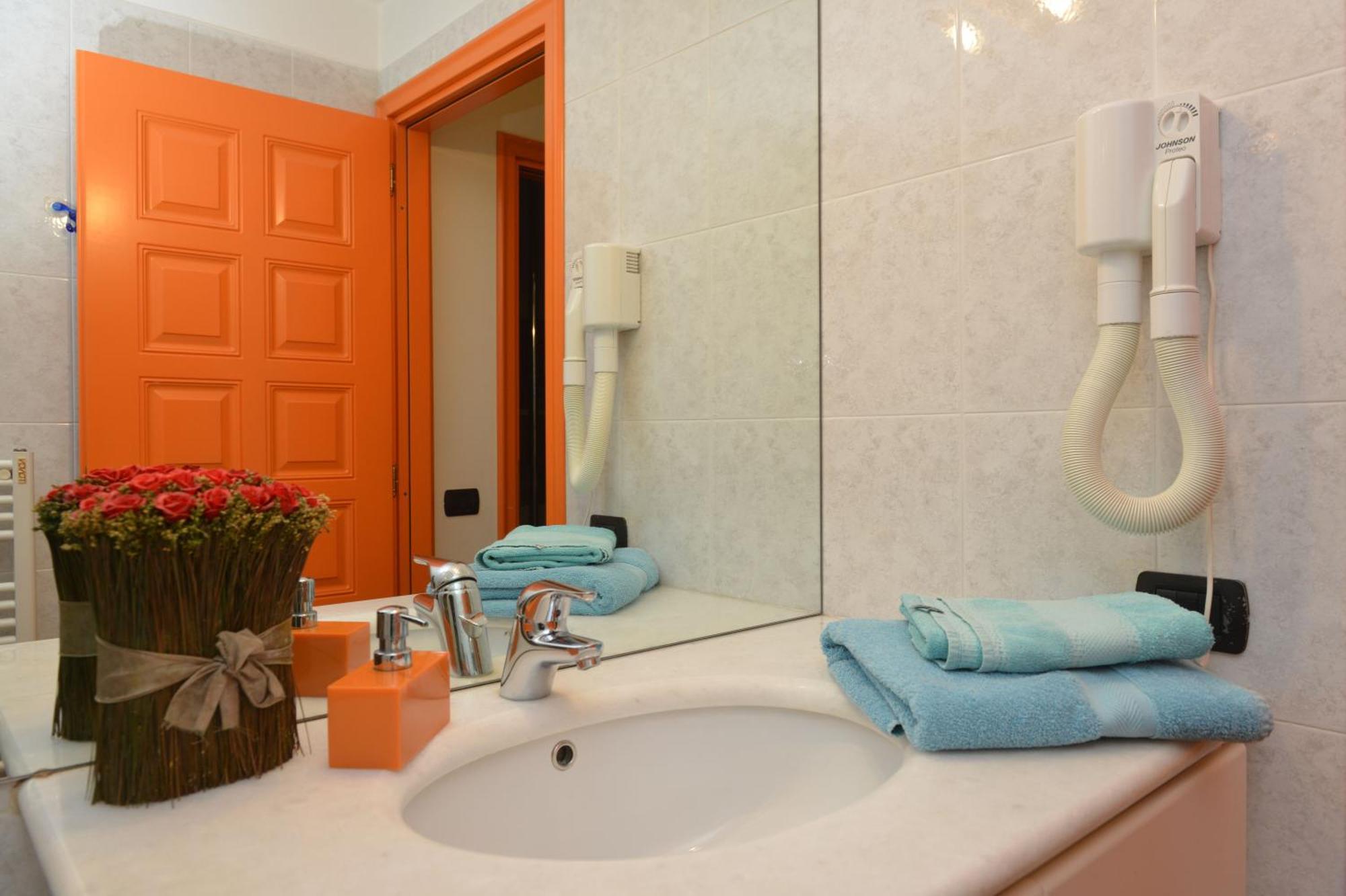 Double or Twin Room Vico Cimella 6R