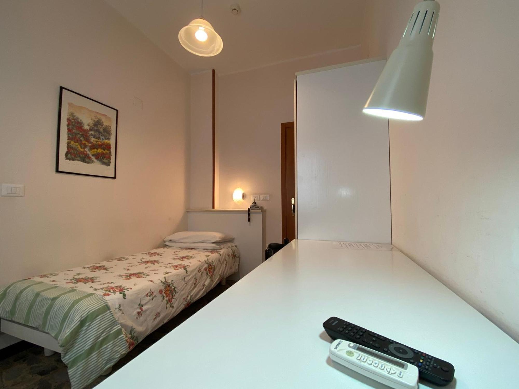 Single Room,1584474250:JPEG