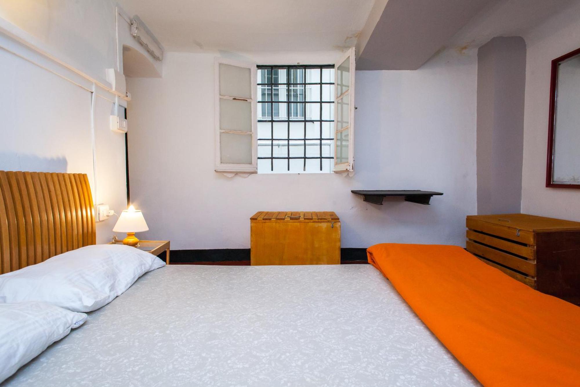 Quarto Duplo com Banheiro Compartilhado Externo