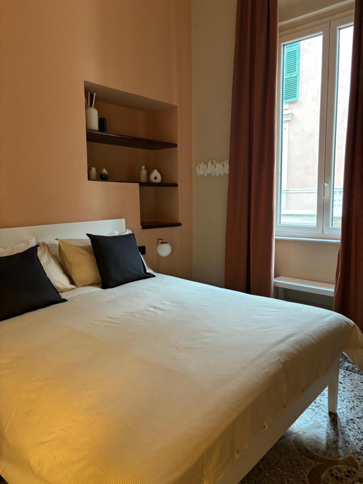 Double Room Private External Bathroom