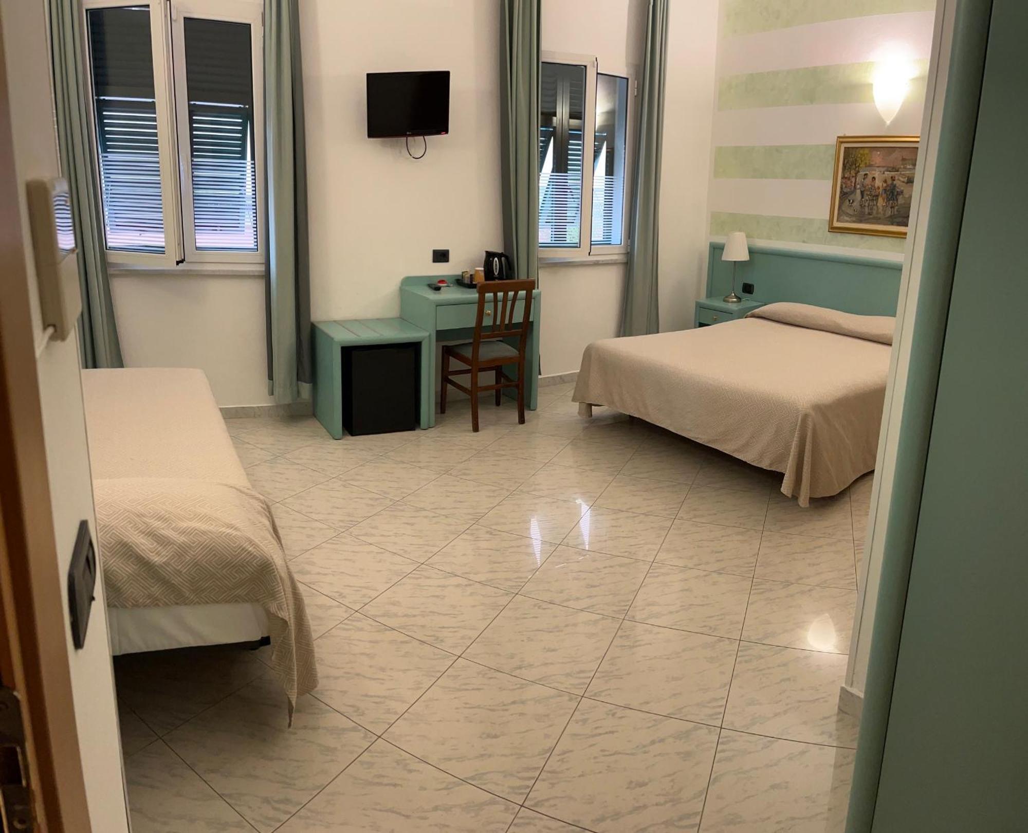 Triple Room,1617850825:JPEG