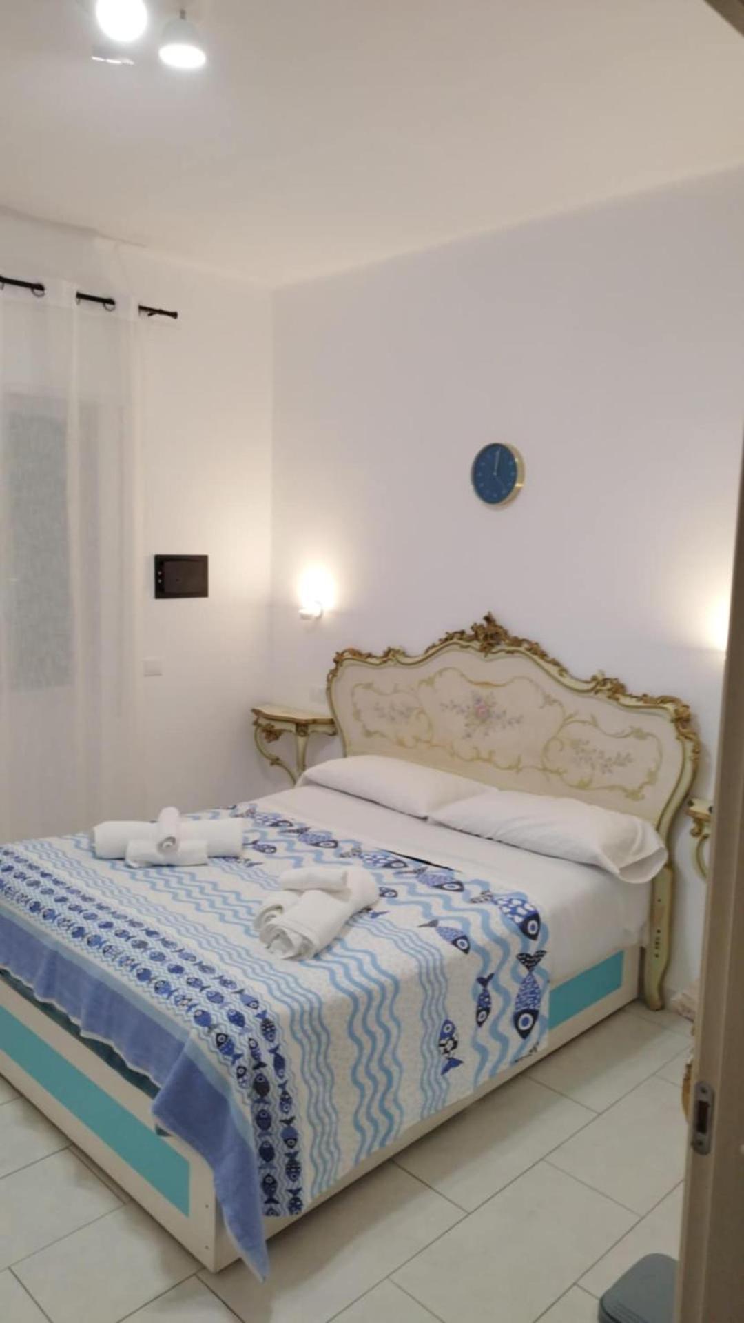 Vierbettzimmer mit privatem externen Bad