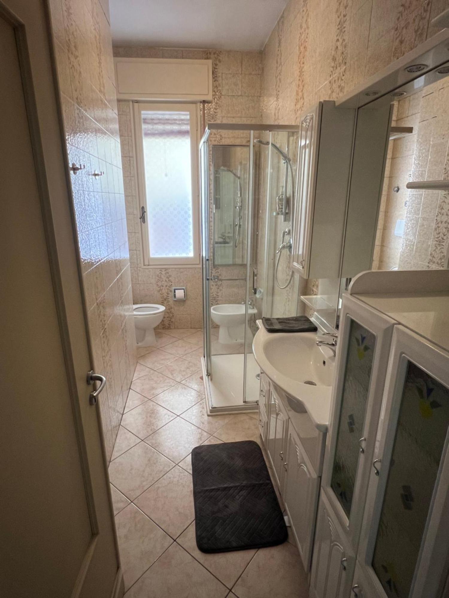 Double Room with Private External Bathroom,1645731173:JPEG