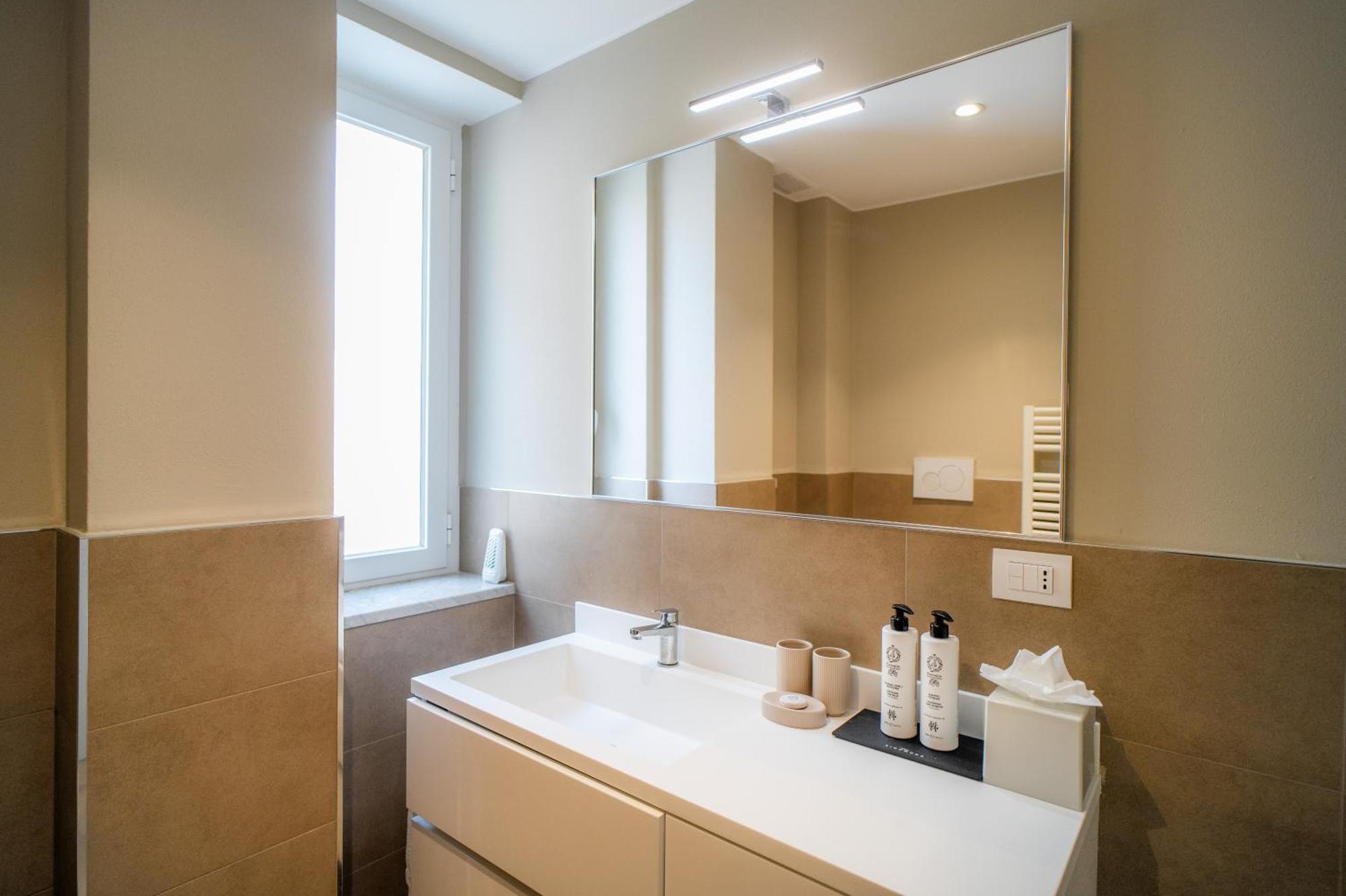 Penthouse Apartment with Terrace,1666044190:JPEG