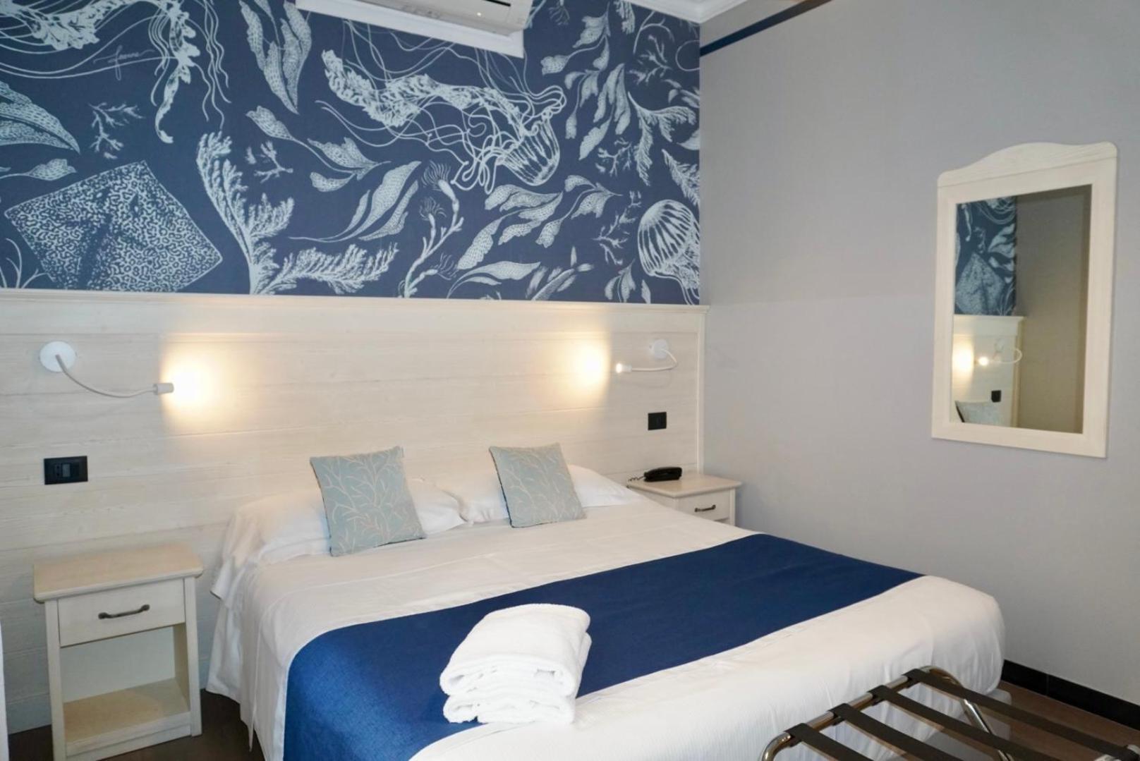 Standard Zimmer mit Kingsize-Bett oder 2 Einzelbetten