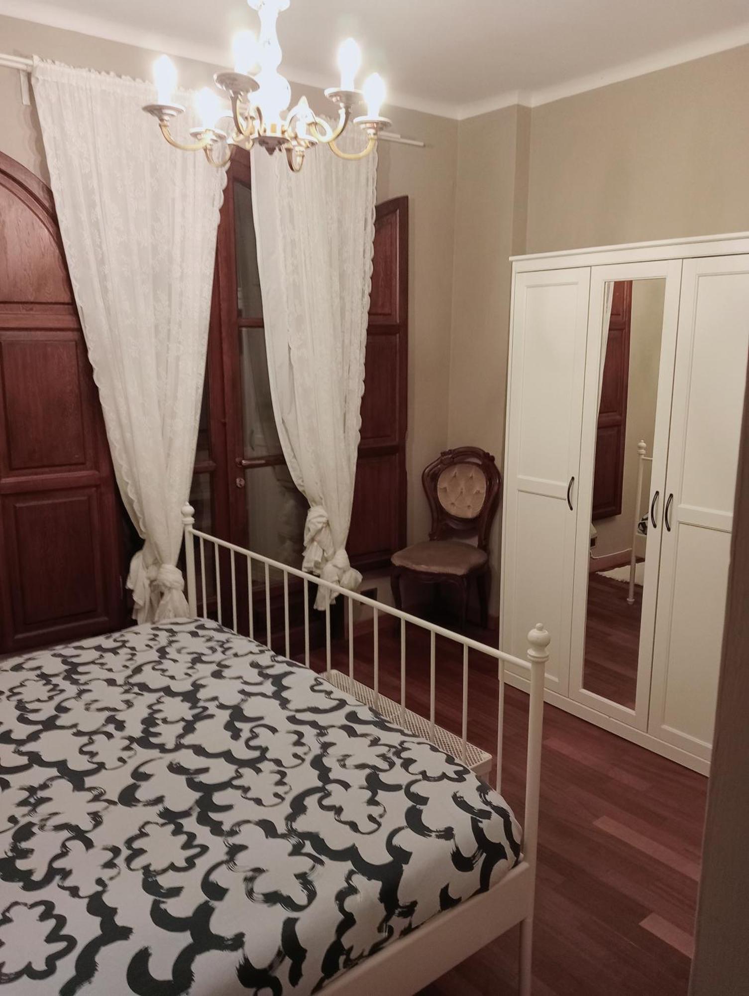 Deluxe Room (2 Adults + 1 Child),1683873539:JPEG