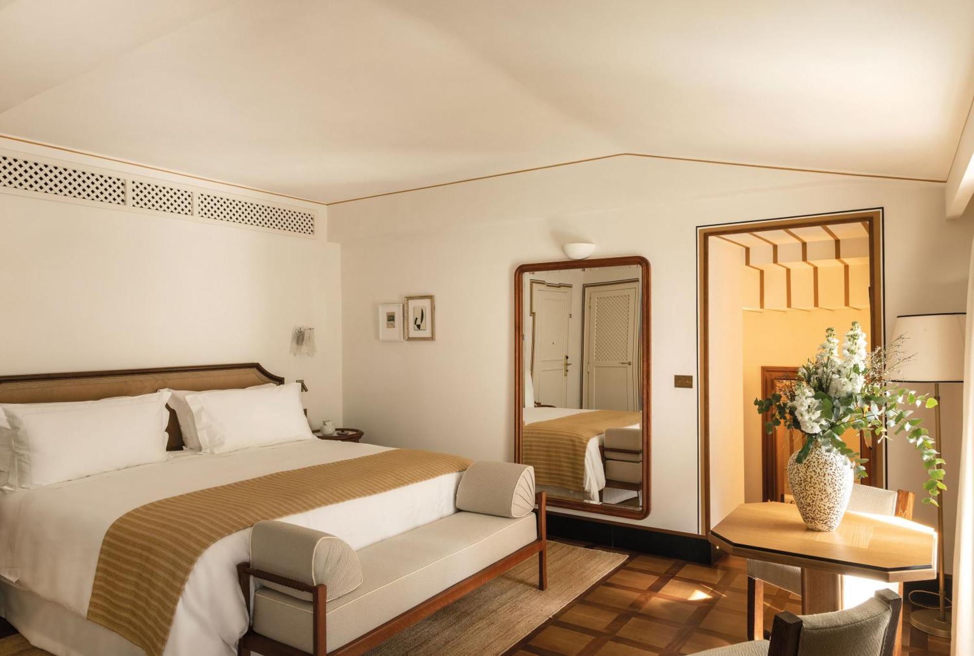 Junior Suite with Village View