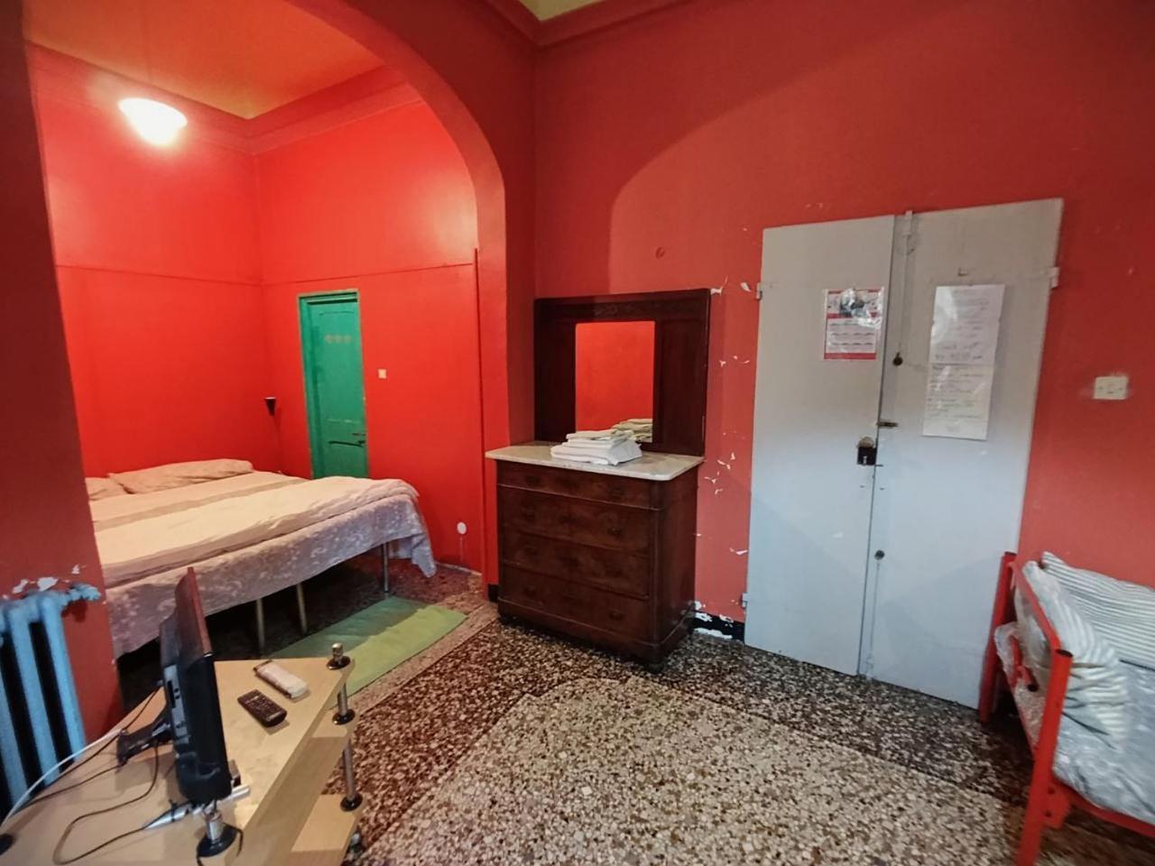 Double or Twin Room with Shared Bathroom,1743293017:JPEG