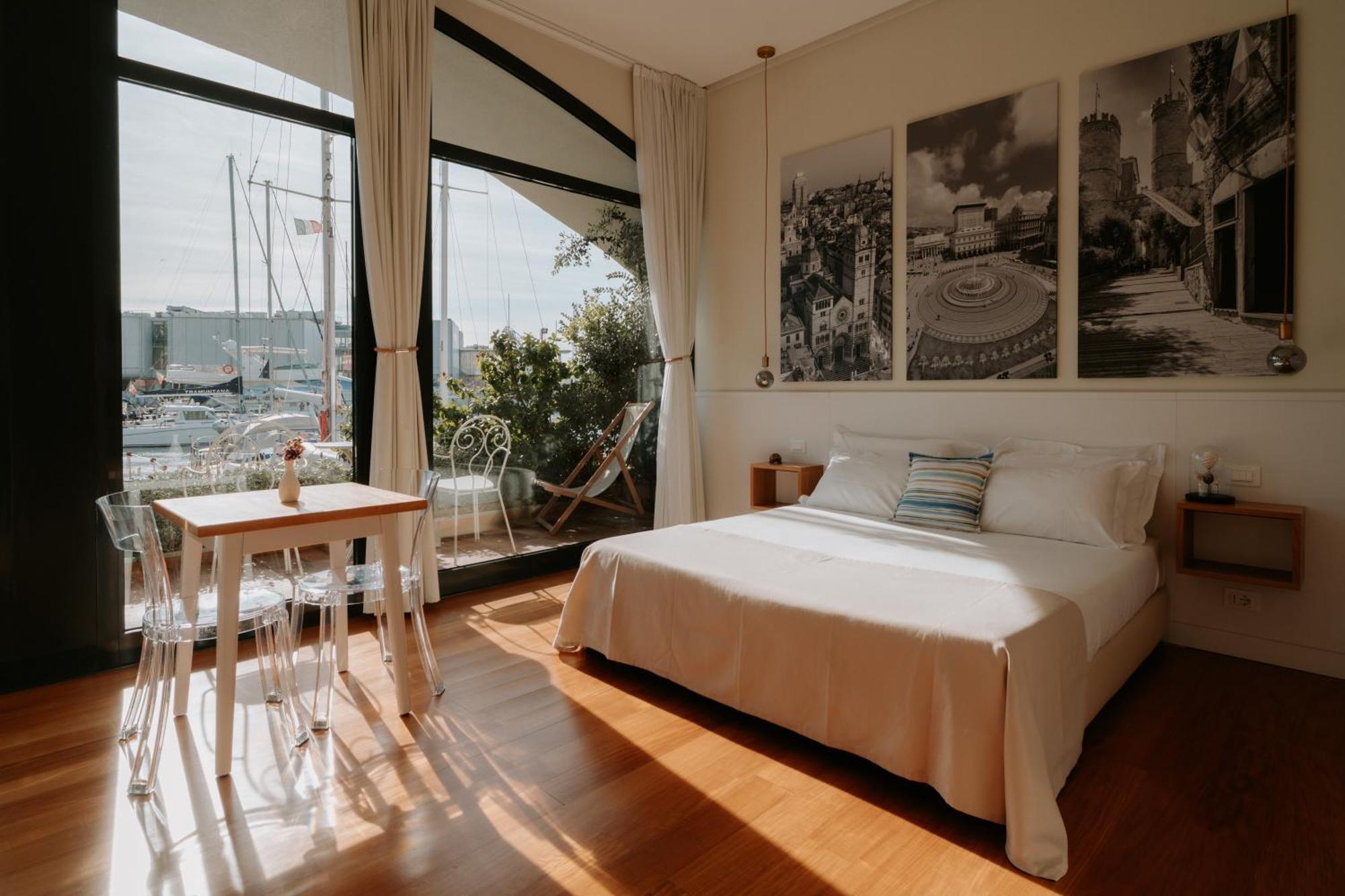 Habitación Doble con balcón y vistas al mar