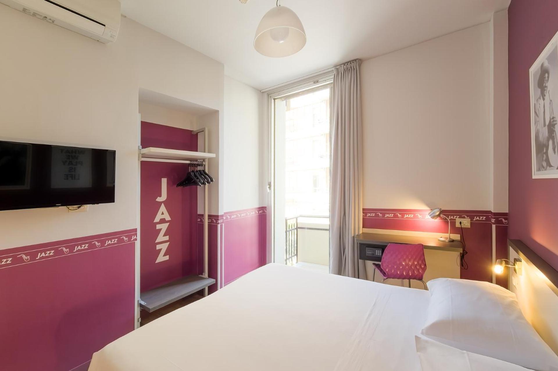 Quarto Comfort com Cama Queen-size - Não Fumantes