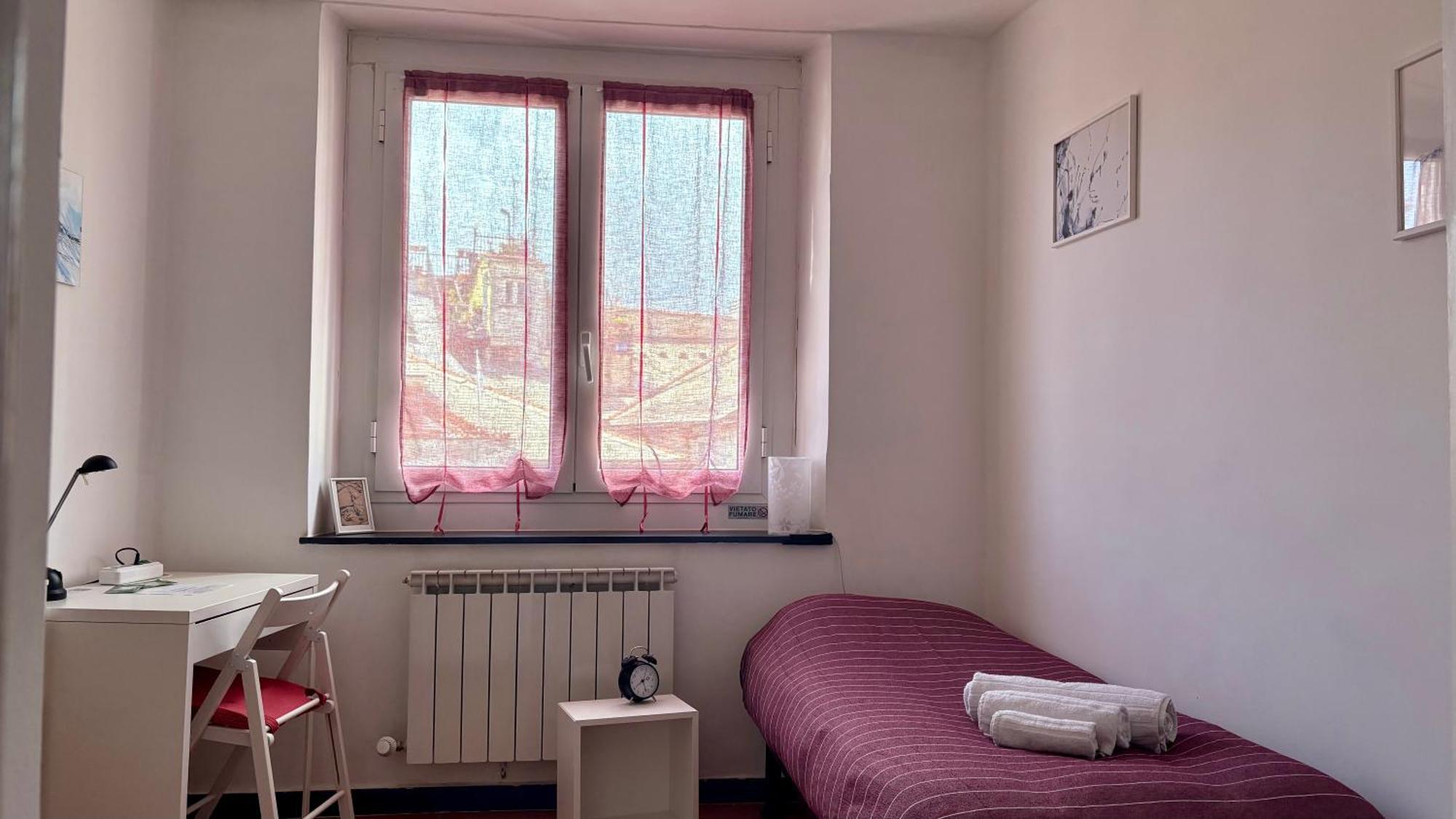 Single Room with Private Bathroom