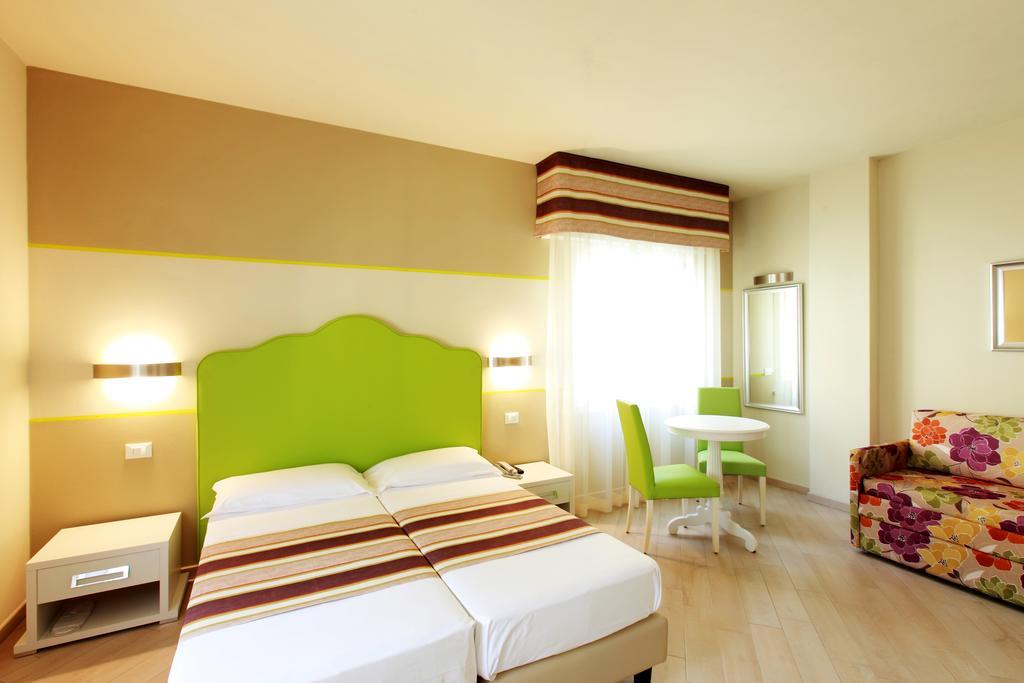 Superior Junior Suite