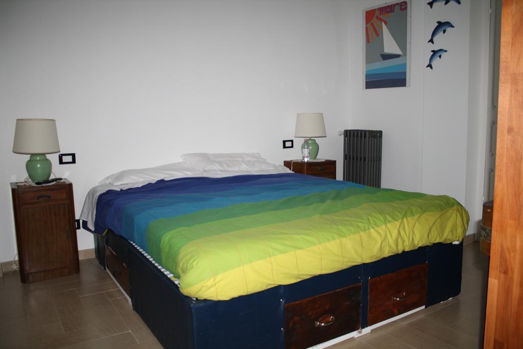 Quarto Deluxe (2 Adultos + 1 Criança)