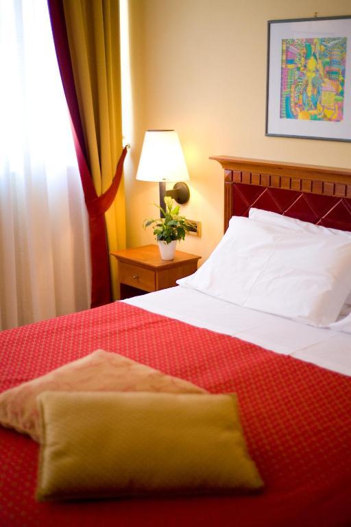 Double or Twin Room with City View,27139433:JPEG