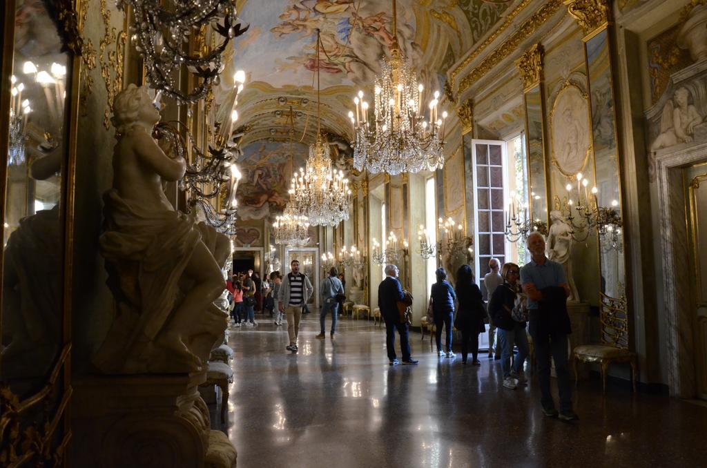 Three-Bedroom Apartment,322076477:JPEG