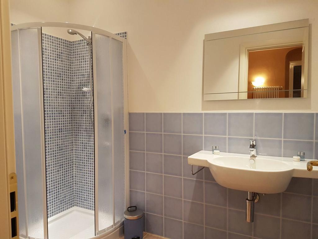 Double Room,329953561:JPEG