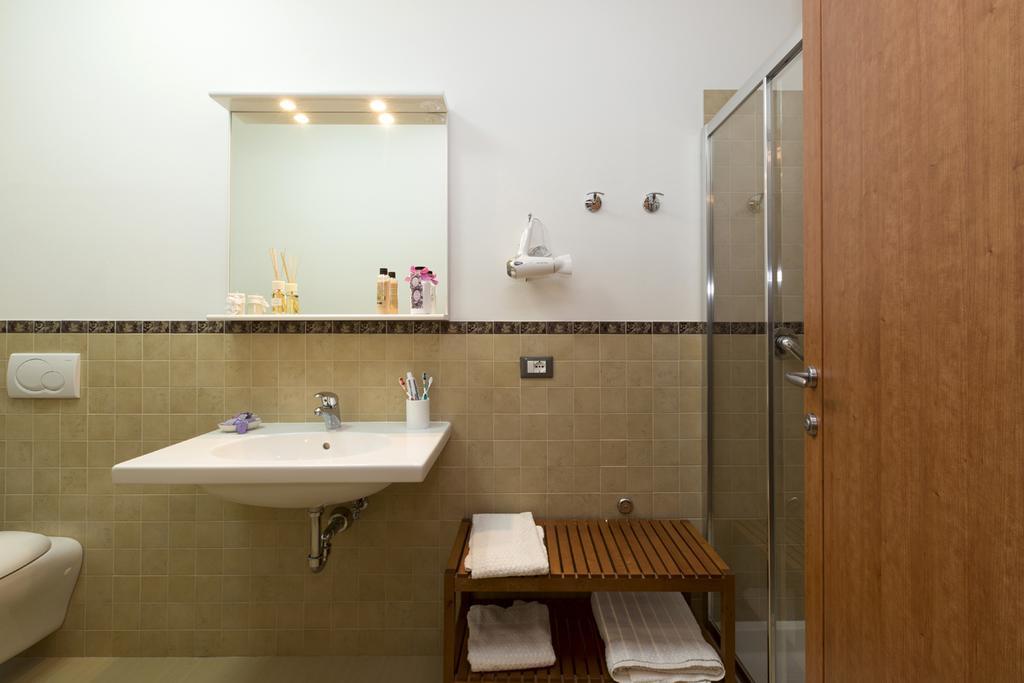 Double Room with Private External Bathroom