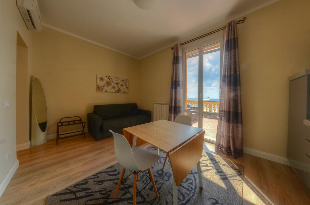 Superior Suite with Sea View,408437598:JPEG
