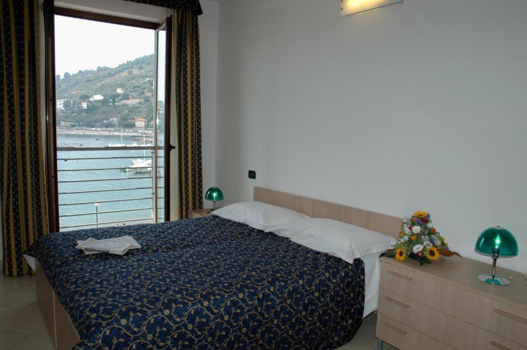 Triple Room,115590782:JPEG