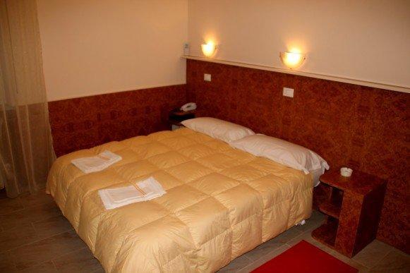 Quarto Duplo