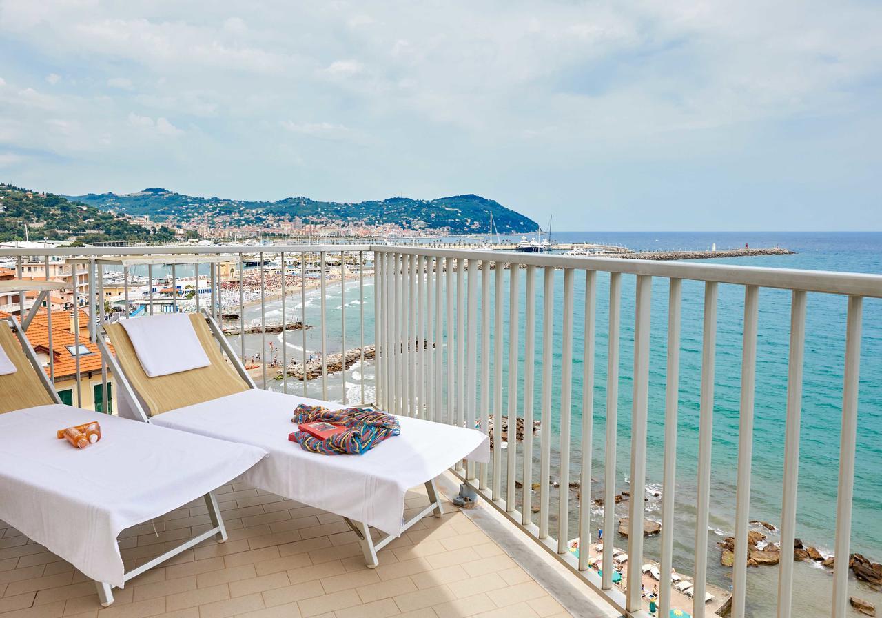 Junior Suite con Balcone e Vista Mare