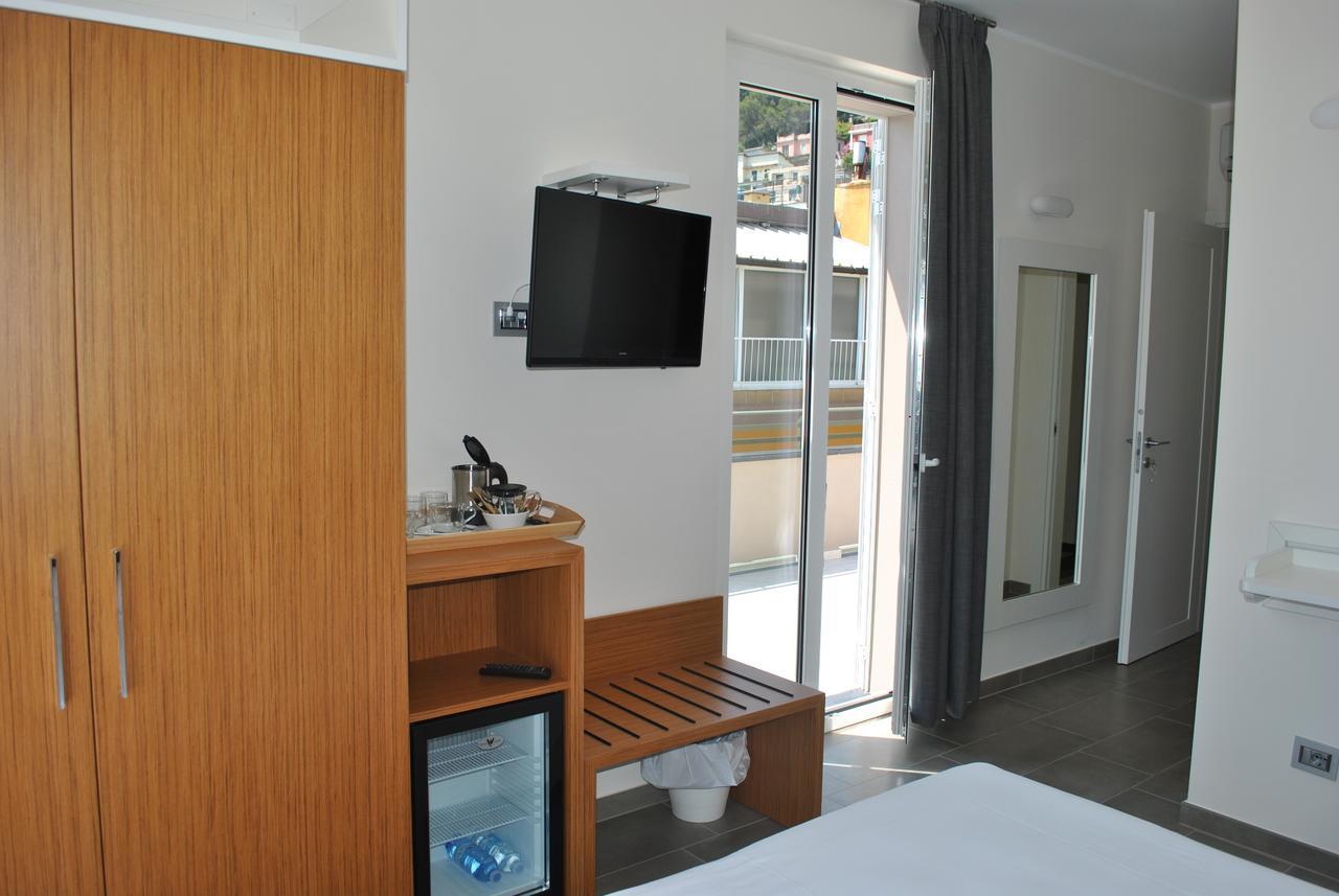 Penthouse Apartment,1237594402:JPEG