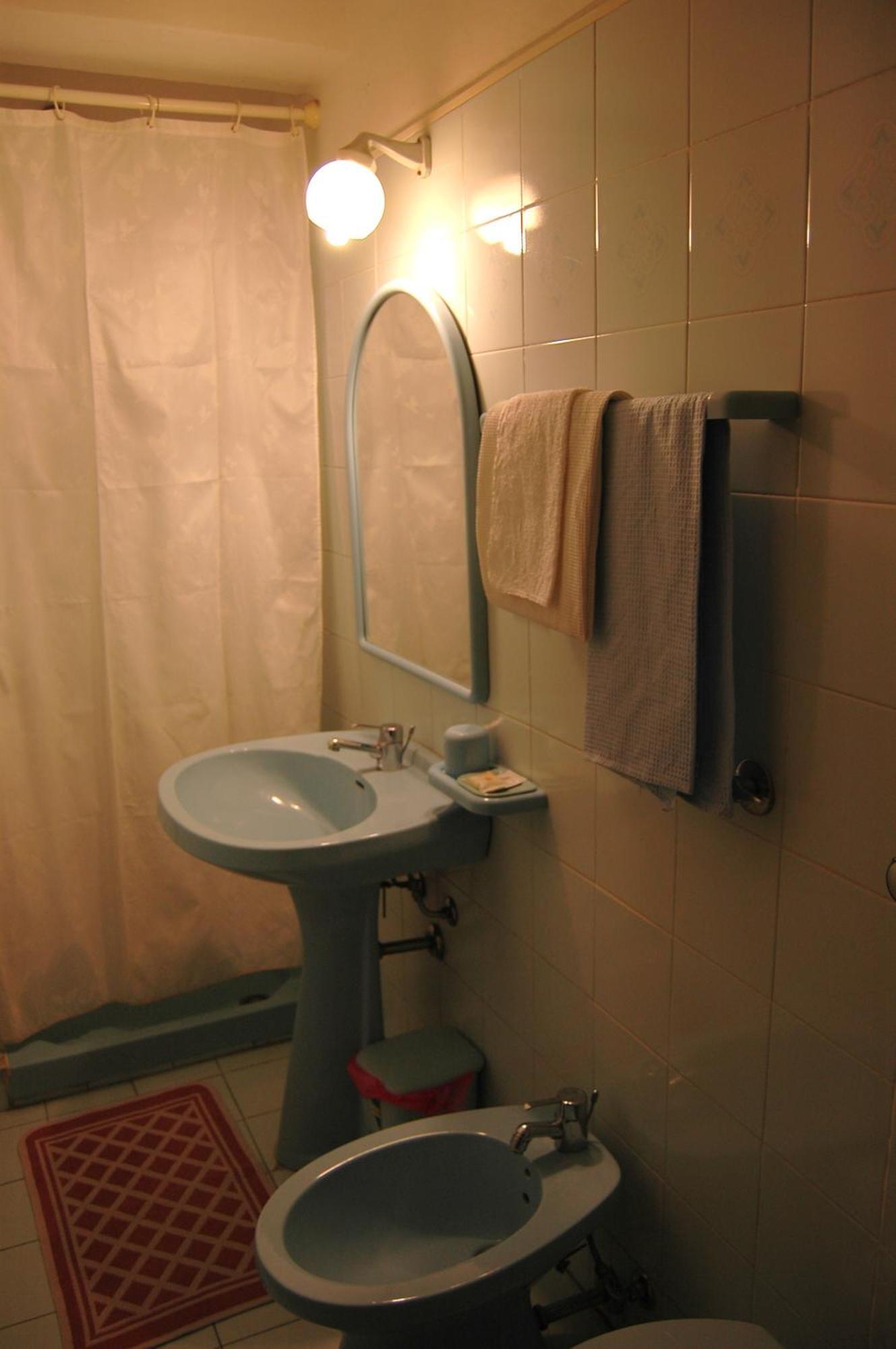 Single Room Private Bathroom