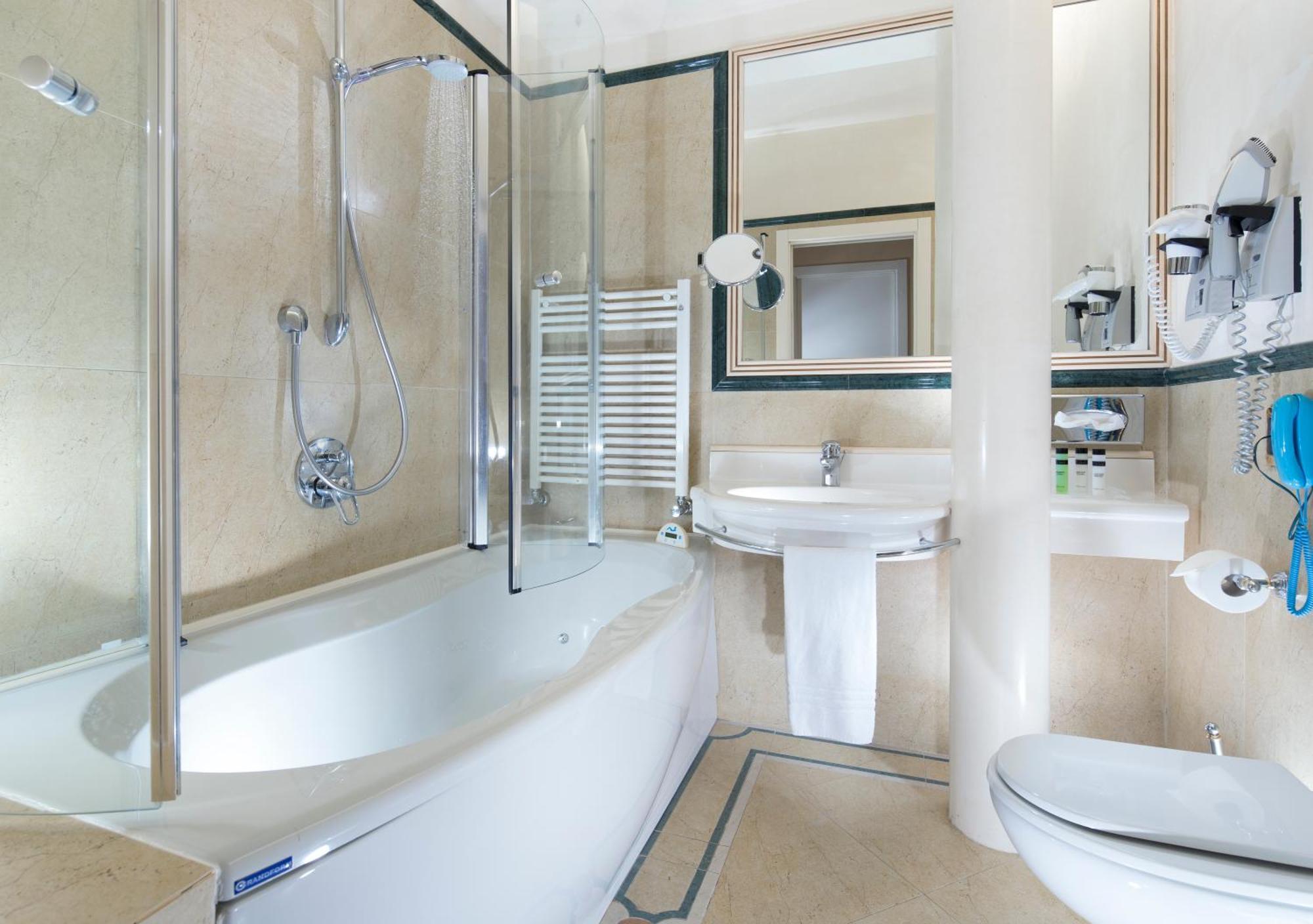 Chambre Double Deluxe avec Balcon - Vue sur Mer
