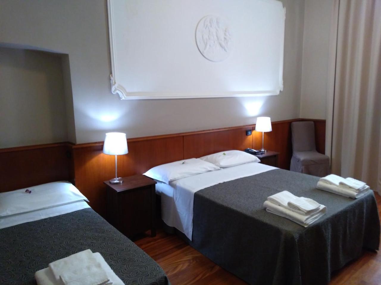 Triple Room,1342072520:JPEG