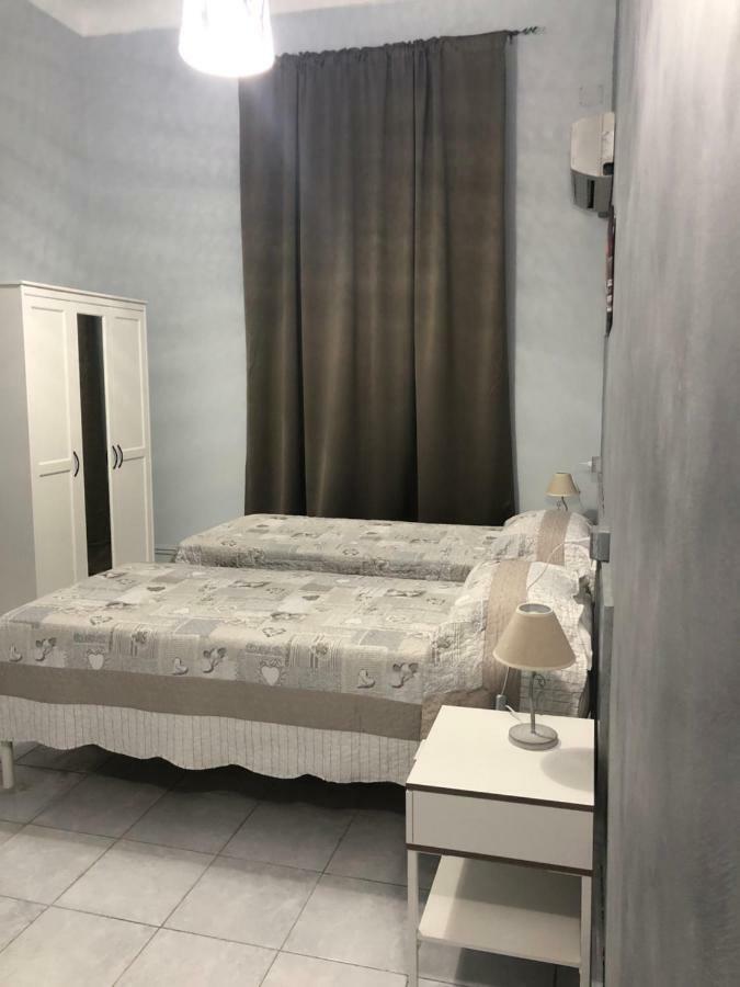 Double or Twin Room,786755847:JPEG