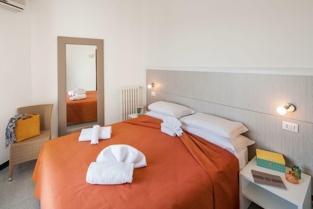 Doppelzimmer mit Balkon