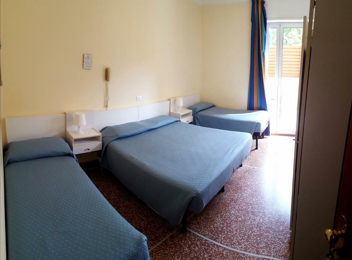 Quadruple Room Private Bathroom
